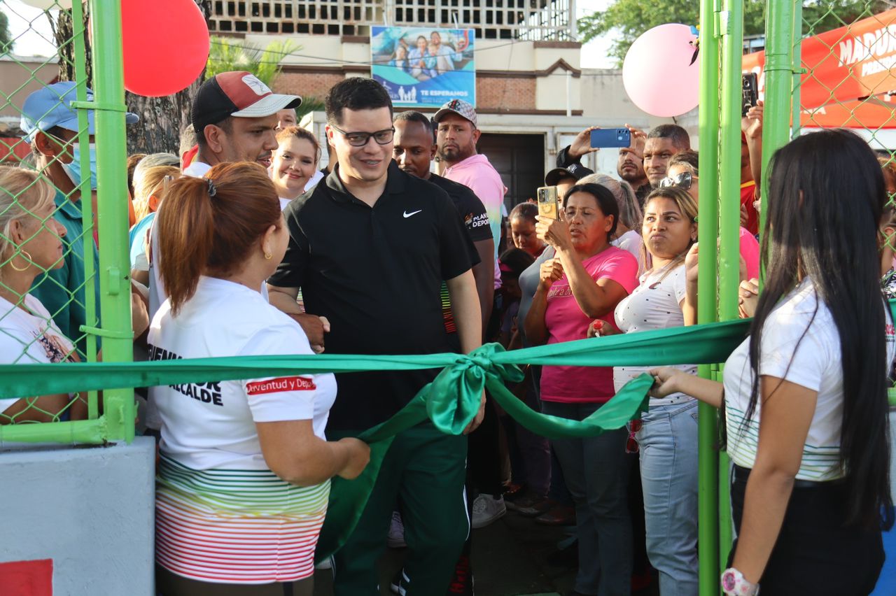 Alcalde Fuenmayor reinauguró la cancha deportiva La Barraca de la comunidad Barrio América