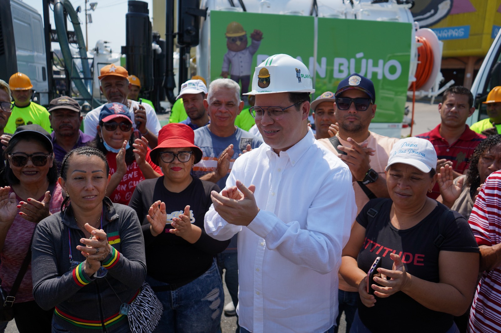 Alcalde Fuenmayor dotó de camiones Vacuum a cuadrillas del Plan Búho